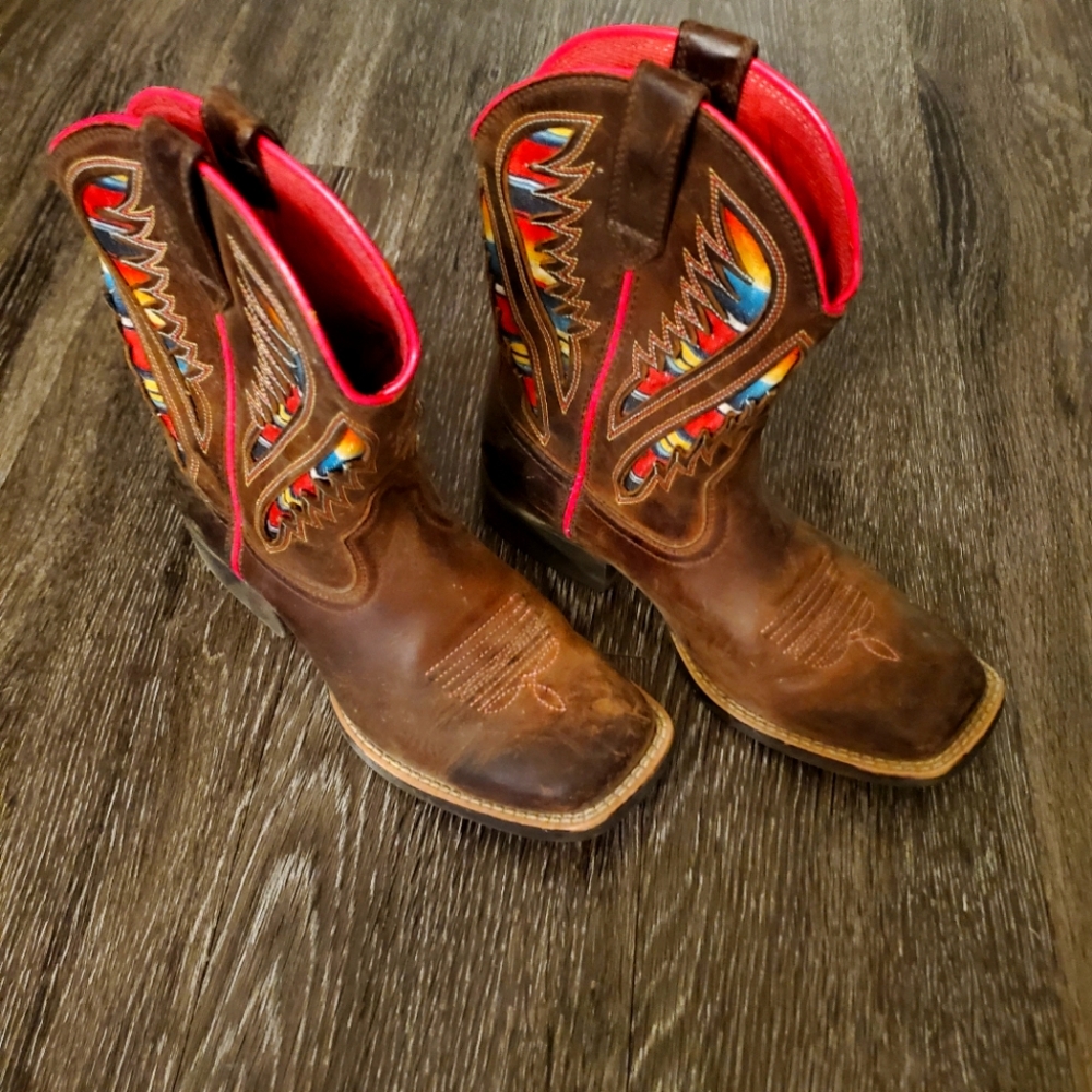 Ariat girls boots